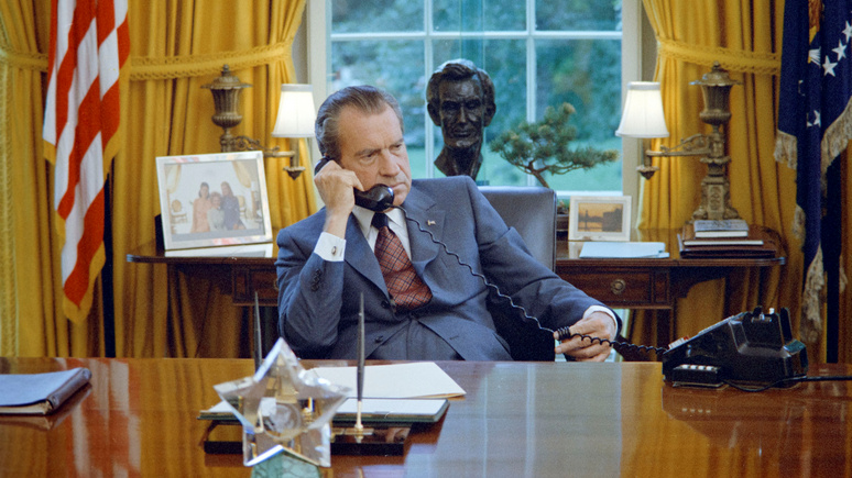 Разоблачитель Никсона: «трампгейт» неизбежен