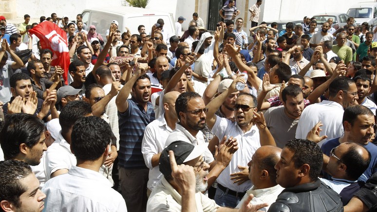 Guardian: Арабская весна закончилась не долгожданными реформами, а хаосом и войной в регионе