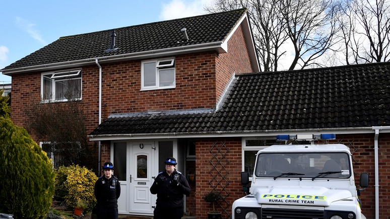 Sky News: британские военные снесут крышу в доме Скрипаля в Солсбери