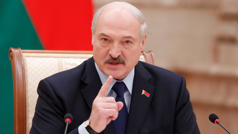 БЕЛТА: Лукашенко назвал притянутыми за уши разговоры об объединении с Россией 