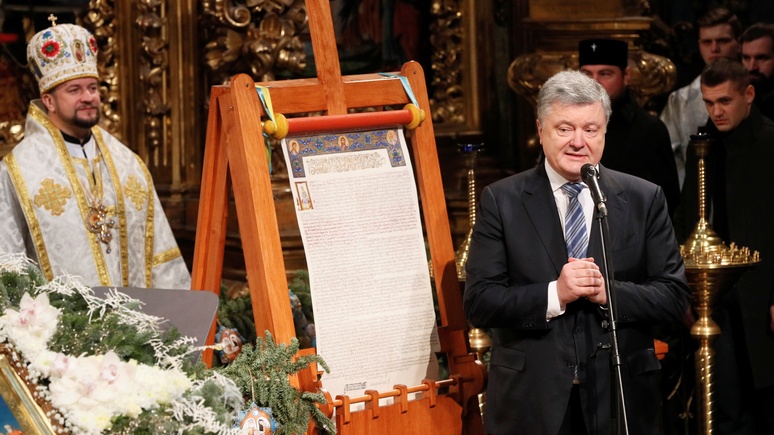 Der Spiegel: в надежде на чудо Порошенко отправился в «томос-тур» по Украине