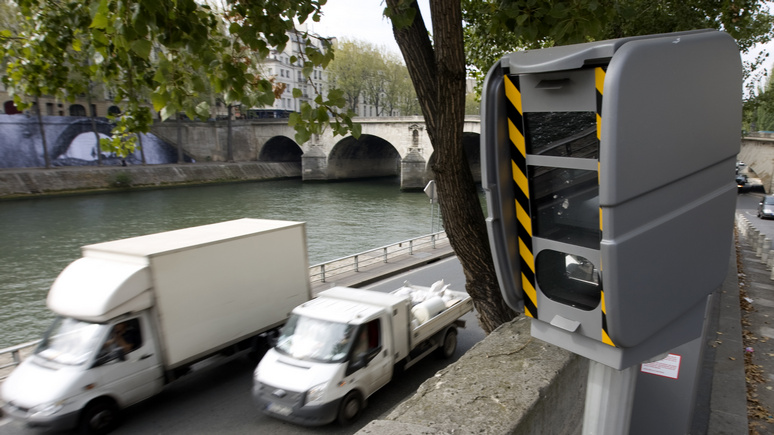 Le Parisien: ненависть «жёлтых жилетов» к дорожным камерам обойдётся французской казне в полмиллиарда евро 