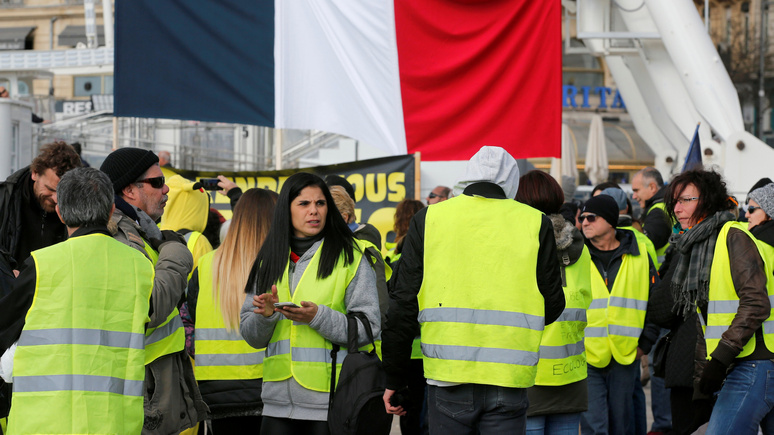 Le Parisien: политические амбиции грозят «жёлтым  жилетам» расколом 