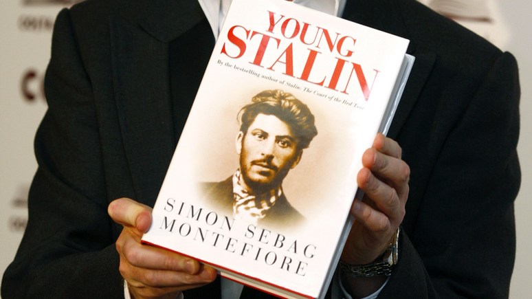 Свайп и «суперлайк» — молодой Сталин задал жару в приложении для знакомств 