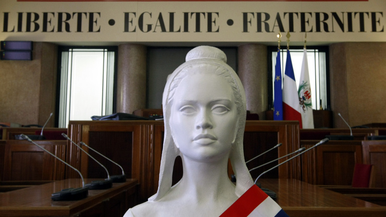 Libération: «закон есть закон» — французский суд не одобрил мэра, решившего взять больше женщин в администрацию