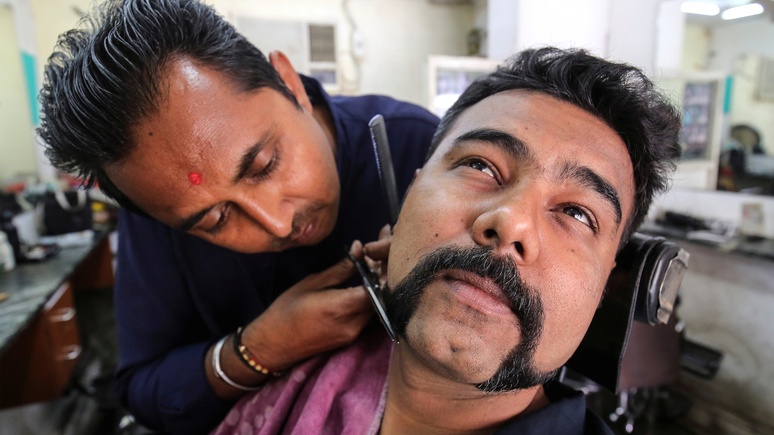 Times: «мне абхинандан, пожалуйста» — сбитый пилот подарил индийцам патриотические усы 