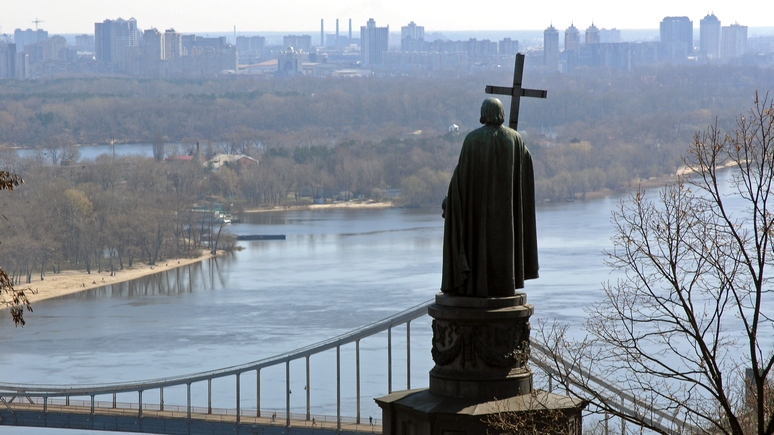 «СТРАНА»: посол Украины хотел преподать австрийцам урок истории, но перепутал Ольгу с Владимиром 