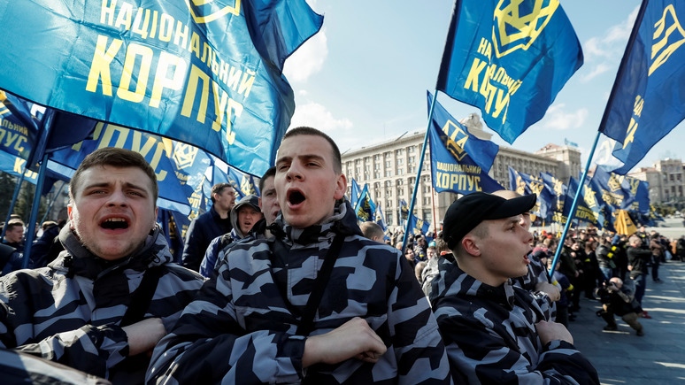 Вести: партия Порошенко списала конфликт с украинскими националистами на Россию