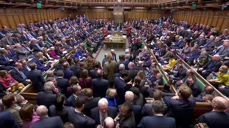 Guardian: британский парламент проголосовал за отсрочку брексита