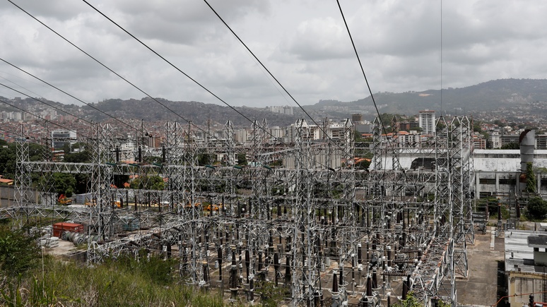 Libération: Мадуро обвиняет США в отключении электричества, и не без оснований