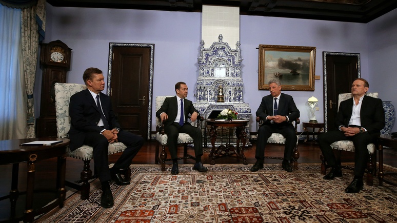 ГОРДОН: СБУ даст правовую оценку поездке украинского кандидата в президенты Юрия Бойко в Россию 
