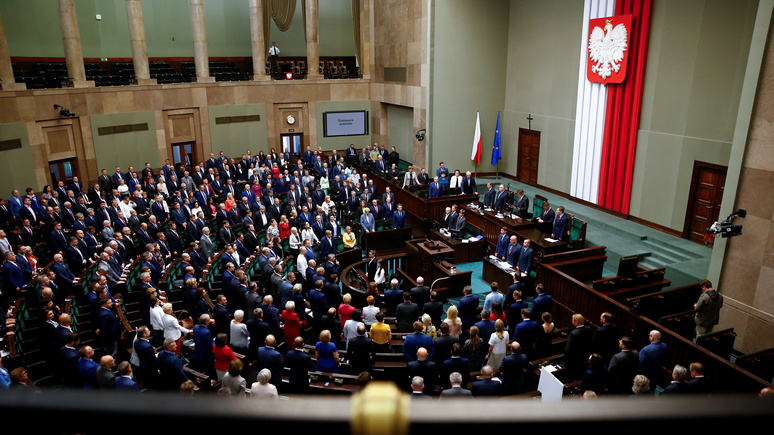 Bild: официальные требования репараций от Варшавы Берлин сочтёт «шагом за красную черту»