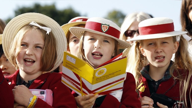 Times: в Британии призвали не ставить «трансгендерный эксперимент» над детьми