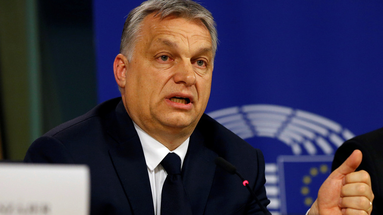 Обозреватель Bloomberg: уступками Брюсселю Орбан подрывает единый фронт евроскептиков