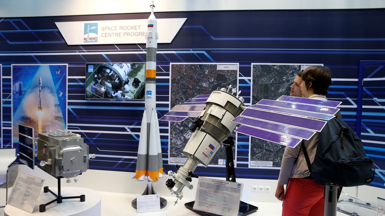 Breaking Defense: российские спутники с «большими ушами» и американские «инспекции» вносят смуту в космическое движение 