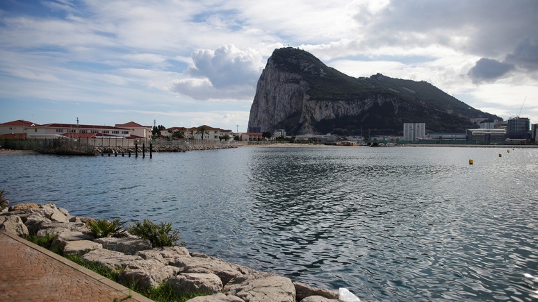 Times: Испания видит в брексите свою победу в споре о Гибралтаре