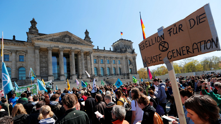 Welt: в Германии резко выросло недовольство состоянием демократии