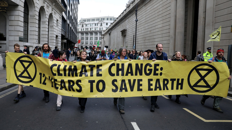 Independent: Тереза Мэй призвала бороться с изменениями климата, как с нацизмом