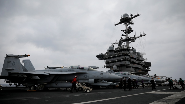 Time: ВМС США просили кибероружие, а Трамп дал им старый авианосец