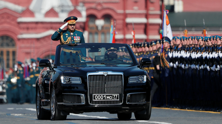 Times: «лимузин Путина» без верха покажут на параде 9 Мая