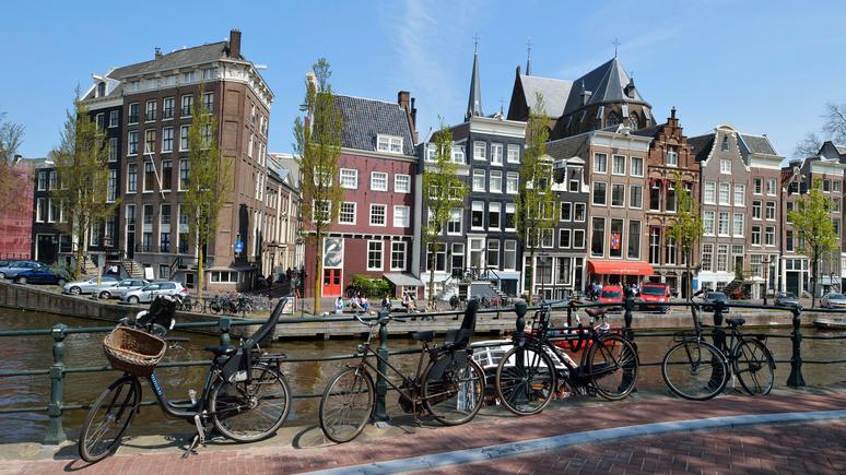 «Спасти Амстердам»: Голландия намерена бороться с туристическим засильем 