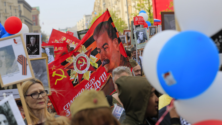 TVP Info: позитивный образ Сталина России удалось построить прежде всего на незнании