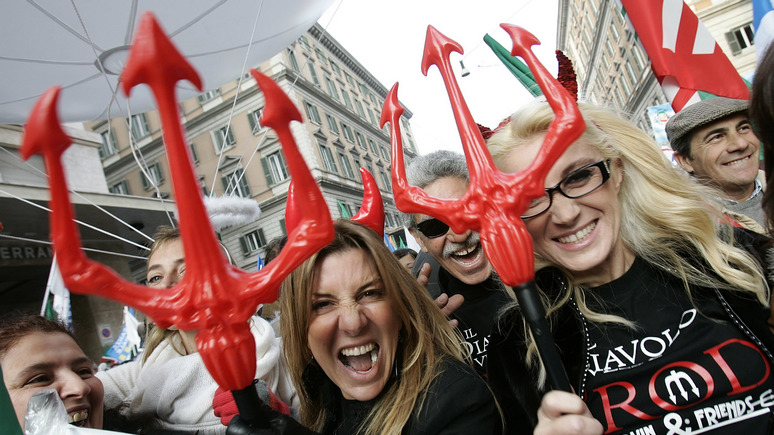 Туск: миграционный кризис пробудил «демонов» Европы