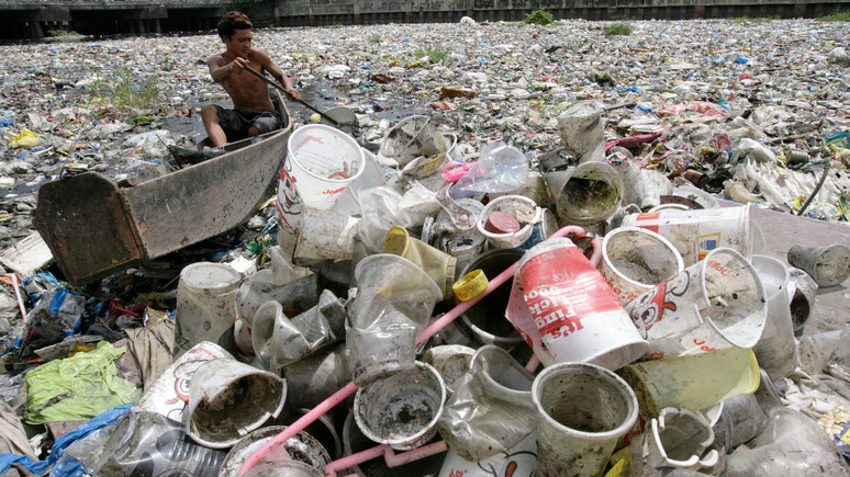 Times: филиппинский президент угрожает Канаде «мусорной войной»