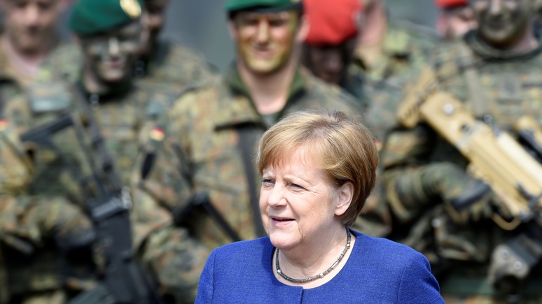 WAZ: в образ военачальницы Меркель вжилась с расчётом, что её послание до Путина и Трампа всё-таки дойдёт