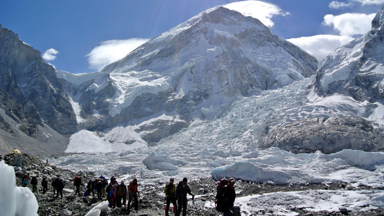 Daily Telegraph: перегруженность склонов Эвереста приводит к трагедиям