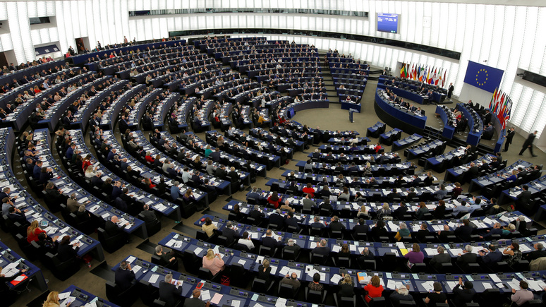 Guardian: несмотря на новый рекорд, женщины остаются в Европарламенте меньшинством