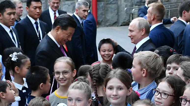 Обозреватель Forbes: близкая дружба России и Китая — лишь «показуха» для Запада 