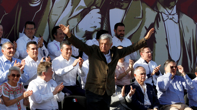 Мексиканский президент превратил митинг против американских пошлин в празднование сделки с США