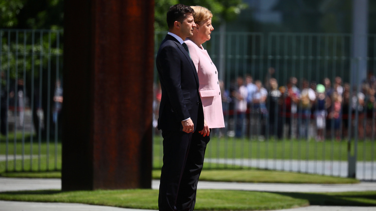 Bild: приступ Меркель на встрече с Зеленским для неё нехарактерен — канцлер славится своей выносливостью 