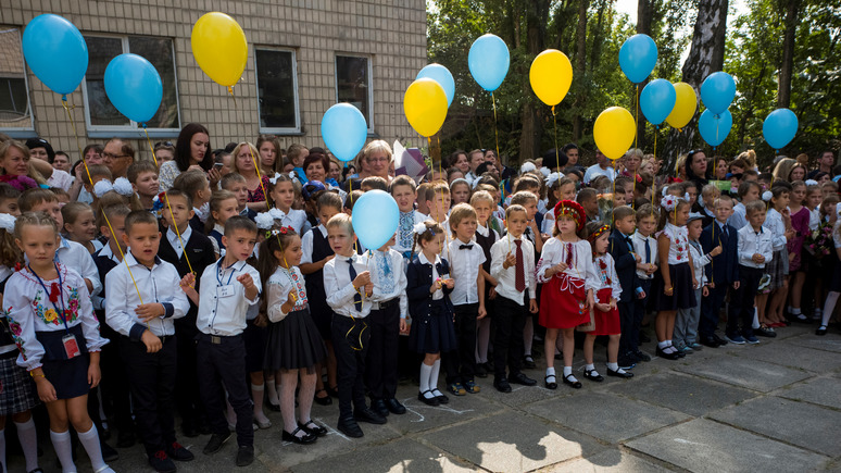 112: для трети украинцев русский язык в школах — всего лишь один из иностранных