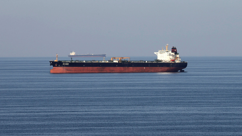 Times: после угроз Ирана США и Великобритания усилят охрану нефтяных танкеров
