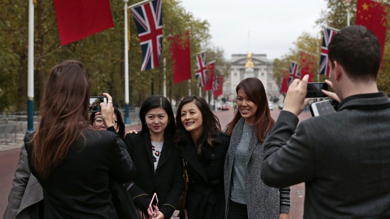 Telegraph: в британских вузах абитуриентов из КНР стало больше, чем из Северной Ирландии  