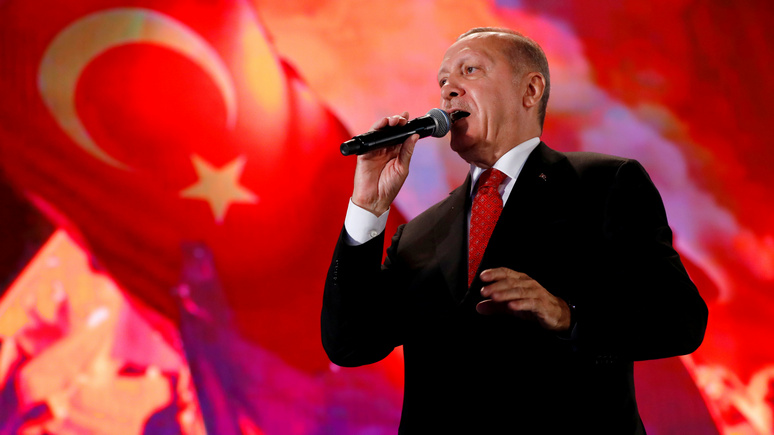 Обозреватель Daily Telegraph: «Эрдоган зашёл слишком далеко — его пора выкинуть из НАТО»