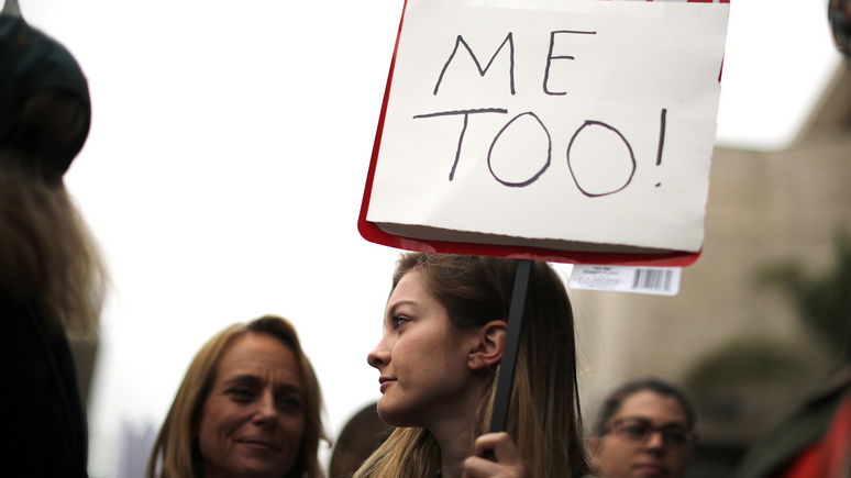 Guardian: в отместку за движение #MeToo мужчины в США стараются избегать женщин на работе