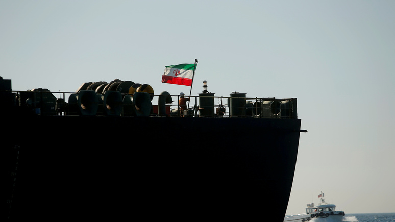 Press TV: причиной взрыва на иранском танкере могла быть ракетная атака