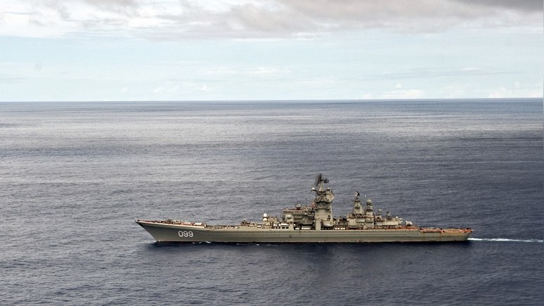 Inquisitr: конгрессмен поздравил ВМС США фотографией российского крейсера