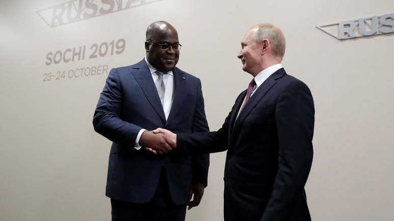 Mondafrique: Париж проигрывает в споре с Москвой за влияние в Африке  