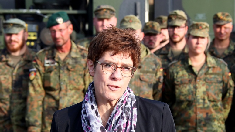 Министр обороны Германии заявила о силовом отстаивании интересов страны за рубежом