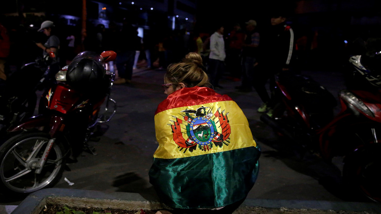 El Periódico: «коварный и роковой удар» — Моралес отреагировал на передачу власти в Боливии