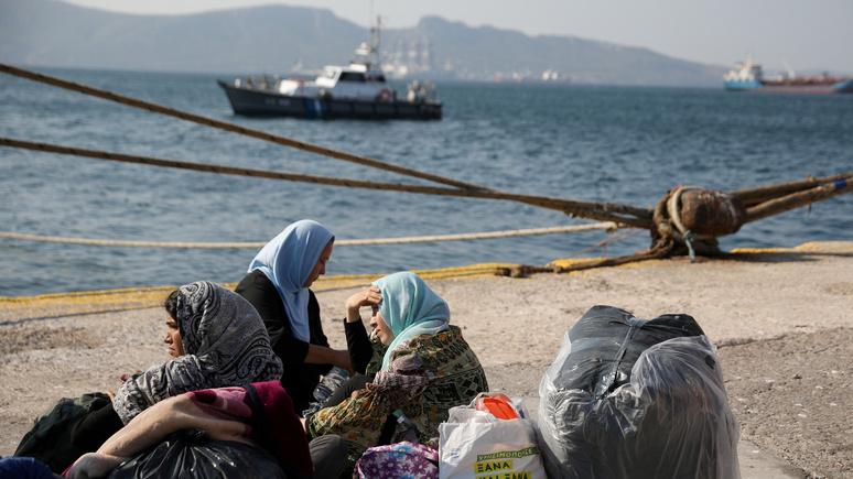 Премьер Греции: Европа видит в нас удобную «парковку» для беженцев и мигрантов
