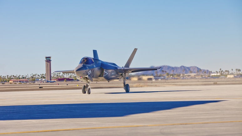 Das Erste: Пентагон прекратил обучать саудовских лётчиков в ответ на теракт на военной базе во Флориде