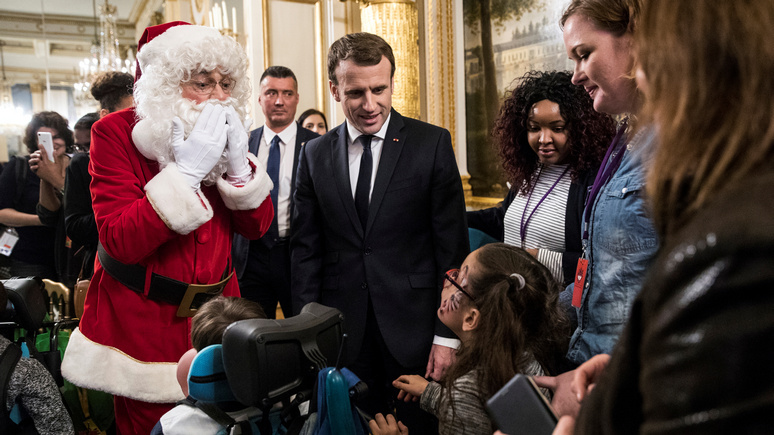 «Поздравит в канун Нового Года» — Libération объяснила, почему Макрон не пожелал французам счастливого Рождества