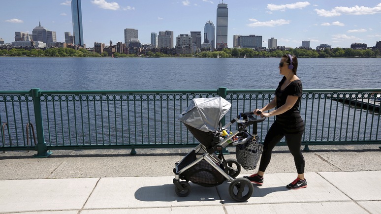 Hill: и мигранты не помогут — рождаемость в США упала до рекордно низкого уровня