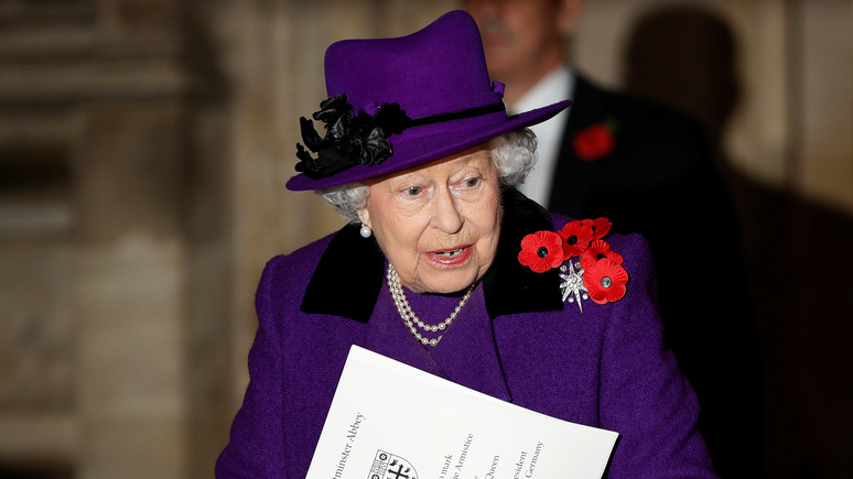 Times: королева Елизавета II предоставила принцу Гарри и его жене «переходный период»