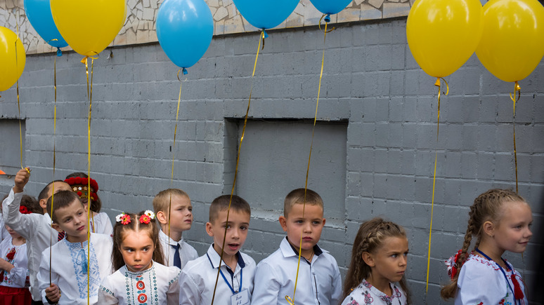 112: учителя русскоязычных школ перейдут на украинский язык преподавания